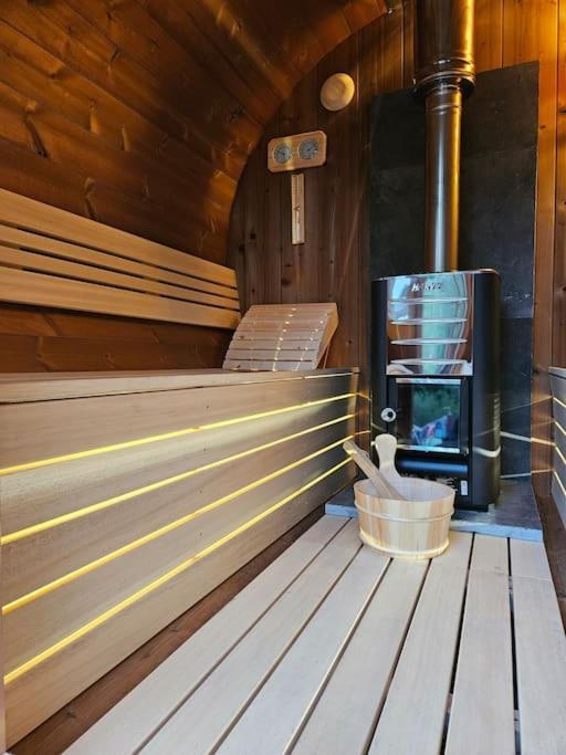 Camper Met Sauna En Zwembad In De Rand Van De Vlaamse Ardennen Hotel Haaltert Buitenkant foto